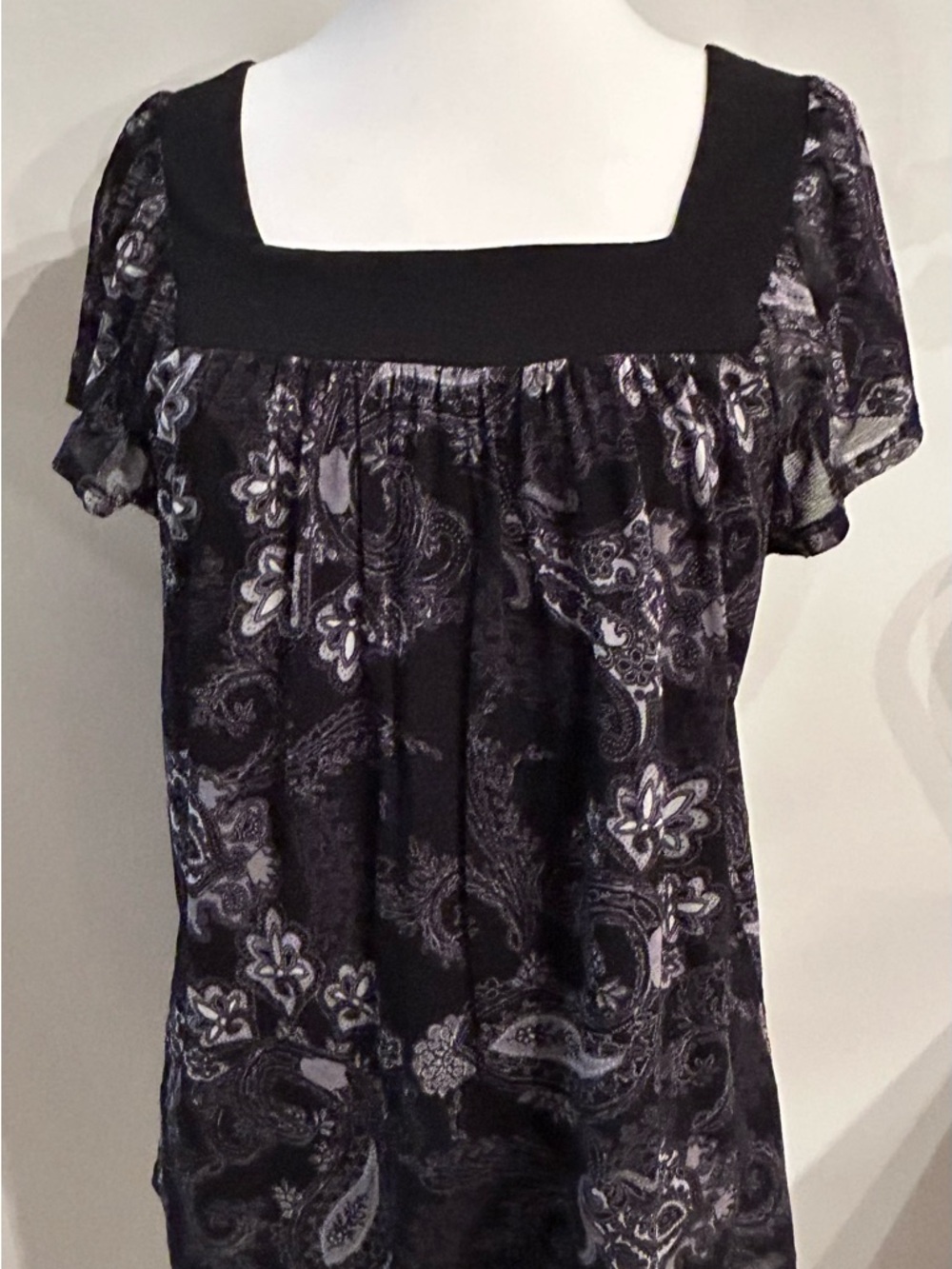 Apt 9 Women's Sz Lg Black Gray Blouse Paisley Boho Square-Neck Flutter Sleeve